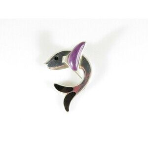 Beautiful Taxco 950 Silver Flying Fish Black Inlay and Purple Stone TR-115